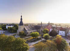 Plumergat, el pueblo con tres campanarios